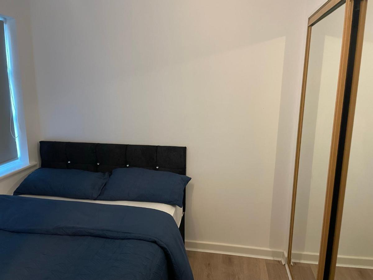 King Dems Home Dagenham Eksteriør billede